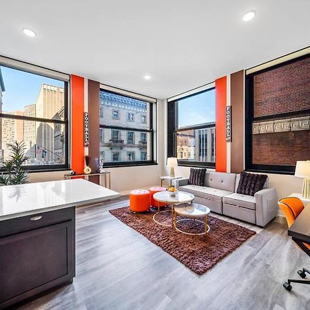 Heart Of Dt With Corner View And With Free Pool & Steam 307 Apartment Cleveland Exterior foto